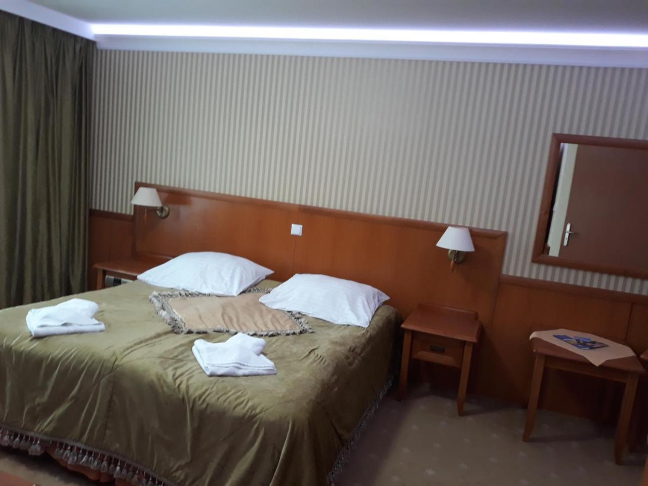Hotel Imperium Pszczyna Exterior photo
